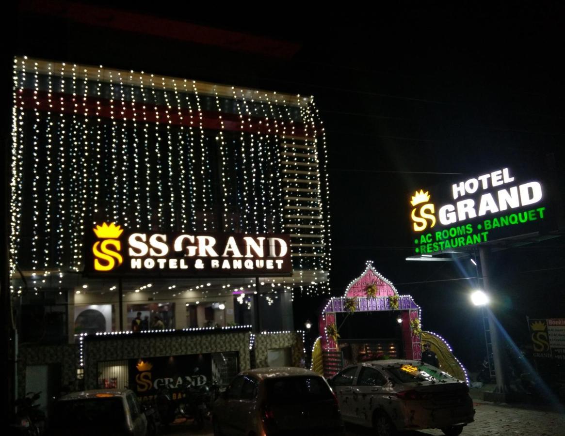 Hotel Ss Grand Лакхнау Екстер'єр фото
