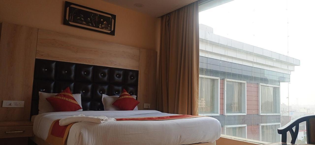 Hotel Ss Grand Лакхнау Екстер'єр фото